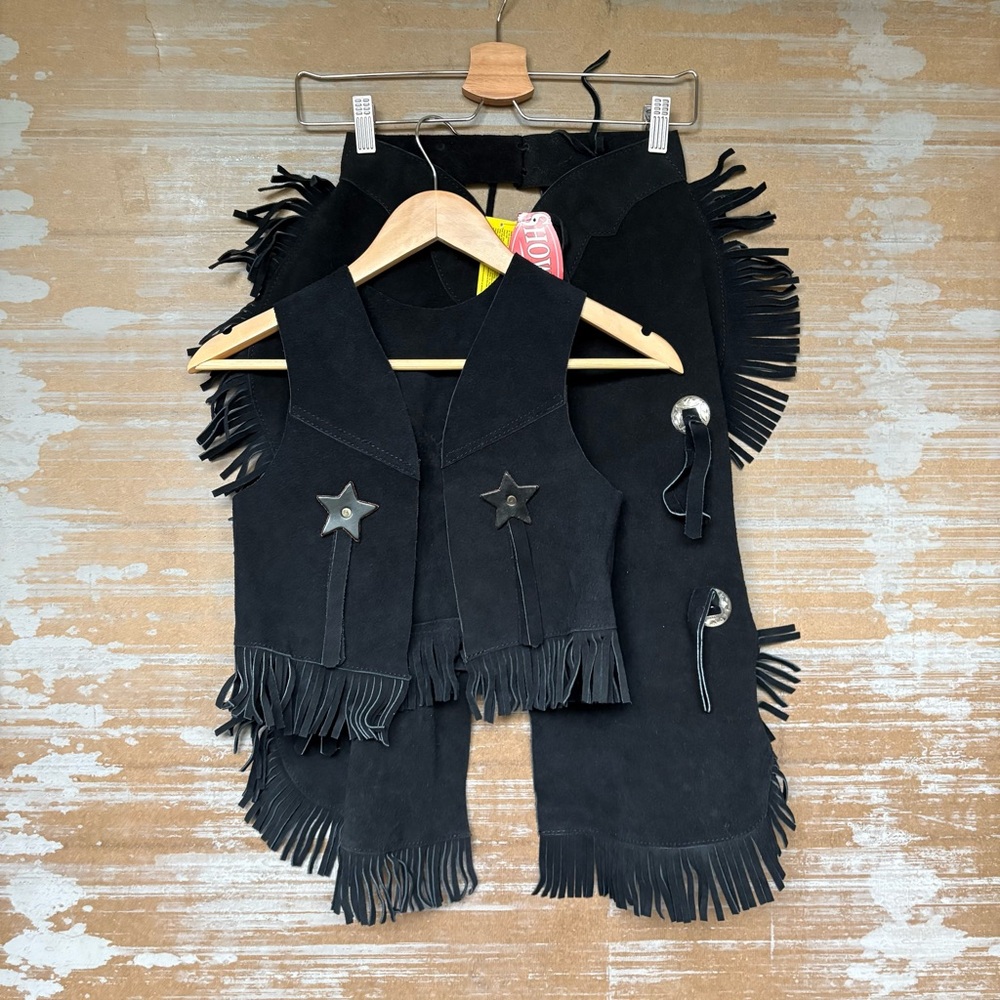 Showman Childrens NWT Suede Leather Chap Set Black Western Star Kids L